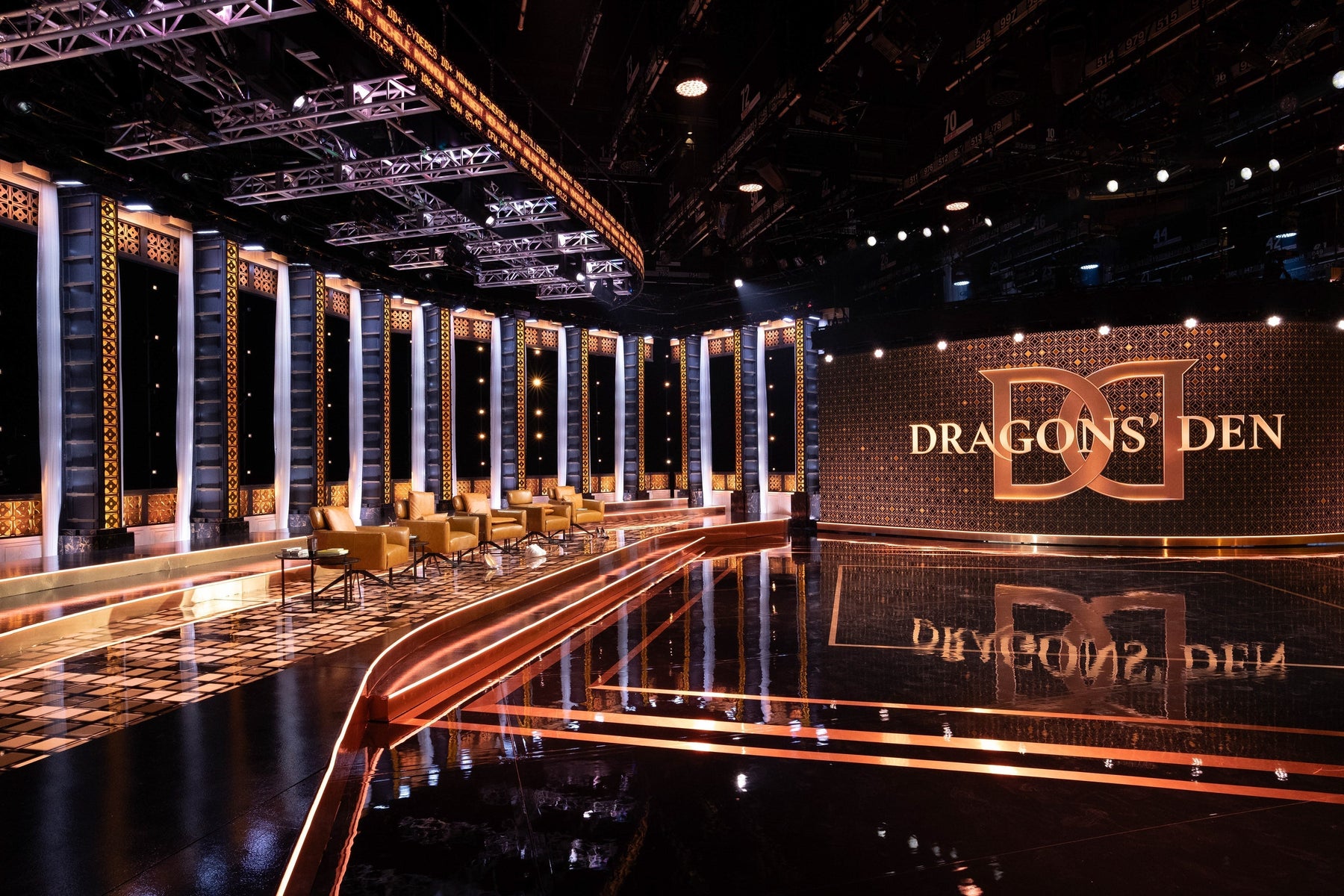 Dragons' Den — Moss LED