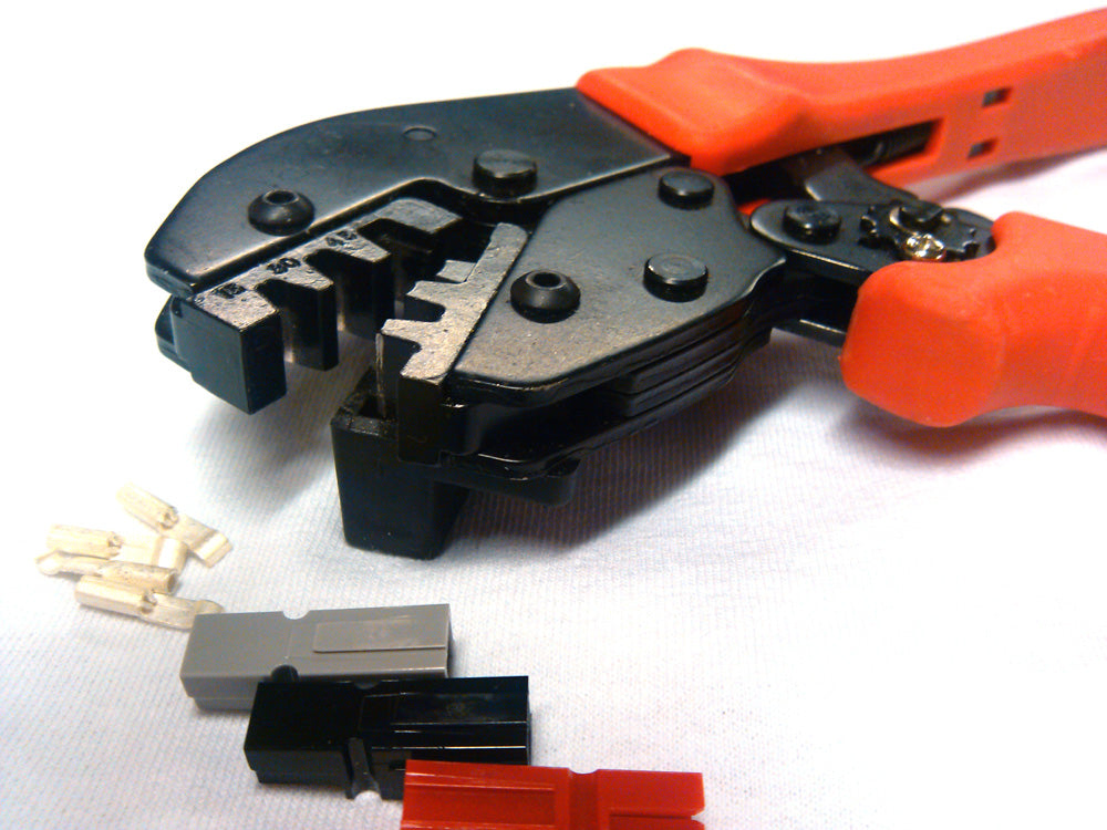 RC4 crimping tool for Anderson Powerpole connectors